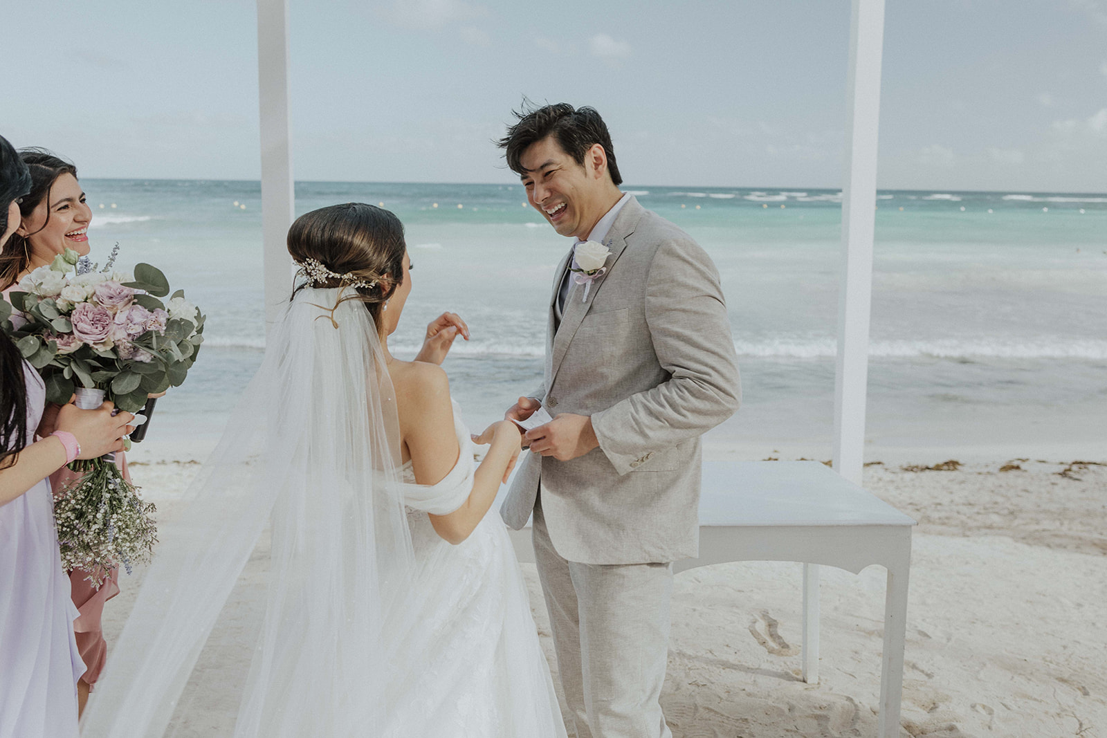 Beach wedding ceremony at Grand Palladium Riviera Maya, destination photographer